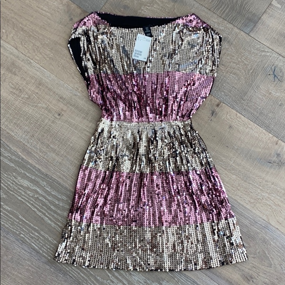 H&M size S sequin dress (NWT)